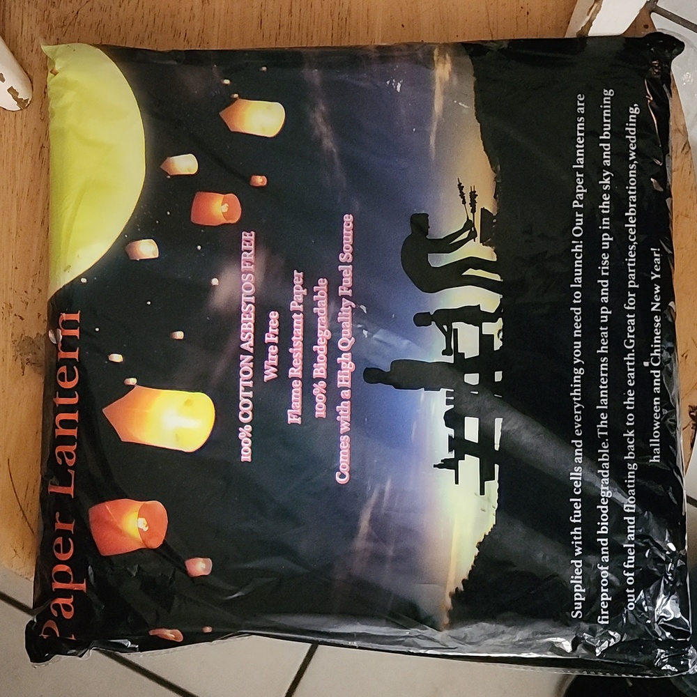 Paper Lantern (H128)